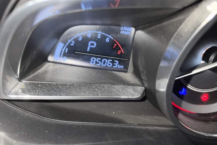 Used Mazda 3 Axela 2014 Sedan 2.0L Automatic Sport Model Odometer Close Up