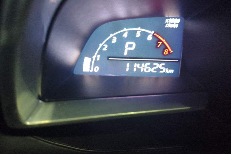 Used Mazda 3 Axela 2014 Sedan 1.5L Automatic Luxury Model Odometer Close Up