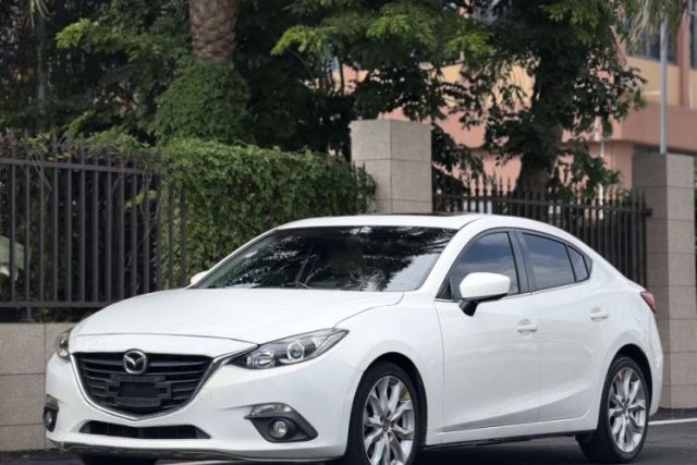 Used Mazda 3 Axela 2014 Sedan 2.0L Automatic Sport Model