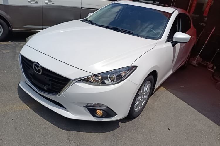 Used Mazda 3 Axela 2014 Hatchback 1.5L Automatic Luxury Model Guazi used car, China used car export, Used car for sale, Used cars, Cheapest cars for sale