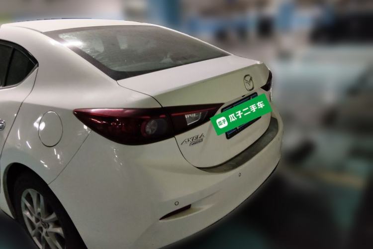 Used Mazda 3 Axela 2014 Sedan 1.5L Automatic Luxury Model Rear