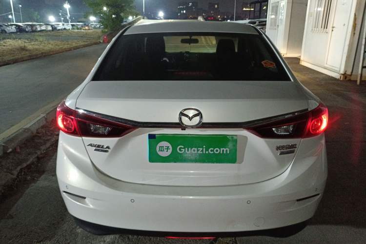 Used Mazda 3 Axela 2014 Sedan 1.5L Automatic Luxury Model Rear