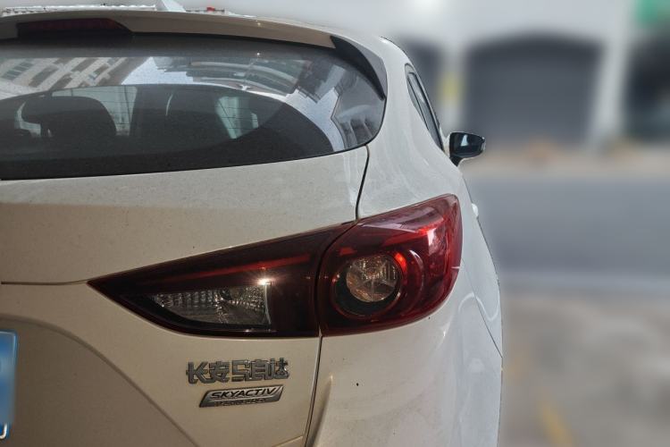 Used Mazda 3 Axela 2014 Hatchback 1.5L Manual Comfort Model Rear