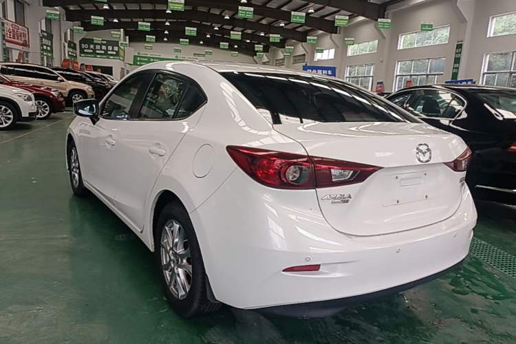Used Mazda 3 Axela 2014 Sedan 1.5L Automatic Comfort Model Rear Left 45 Deg