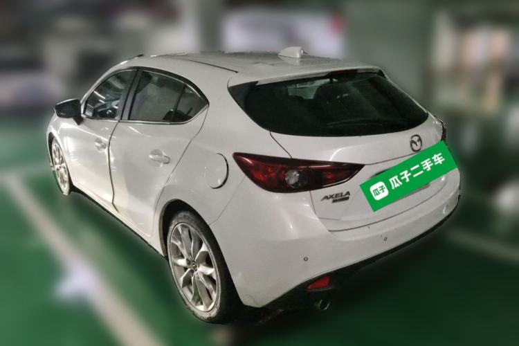Used Mazda 3 Axela 2014 Hatchback 2.0L Automatic Sport Model Rear Left 45 Deg