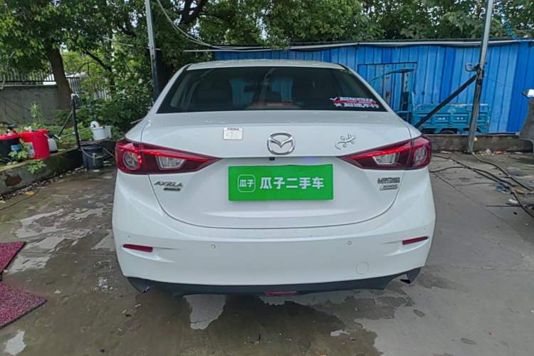 Used Mazda 3 Axela 2014 Sedan 1.5L Automatic Luxury Model Rear