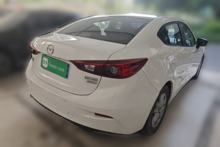 Used Mazda 3 Axela 2014 Sedan 1.5L Automatic Comfort Model Rear Right 45 Deg