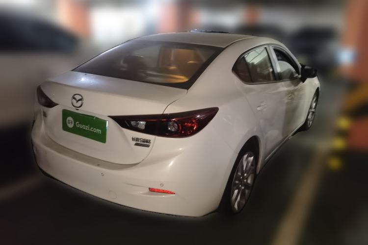Used Mazda 3 Axela 2014 Sedan 2.0L Automatic Flagship Model Rear Right 45 Deg