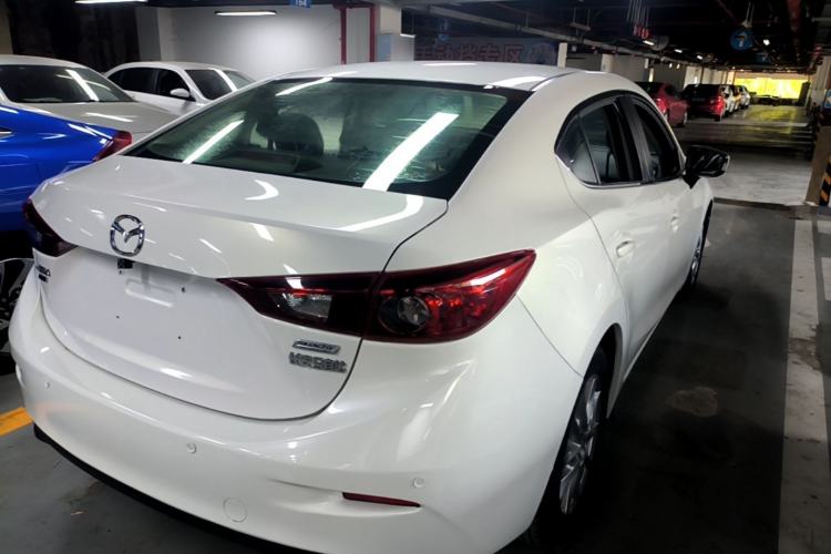 Used Mazda 3 Axela 2014 Sedan 1.5L Automatic Comfort Model Rear Right 45 Deg