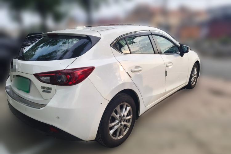 Used Mazda 3 Axela 2014 Hatchback 1.5L Manual Comfort Model Rear Right 45 Deg