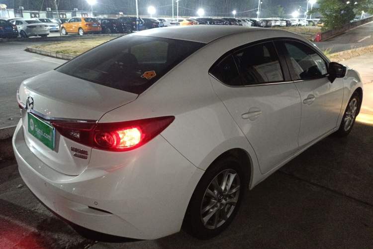 Used Mazda 3 Axela 2014 Sedan 1.5L Automatic Luxury Model Rear Right 45 Deg