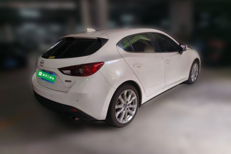 Used Mazda 3 Axela 2014 Hatchback 2.0L Automatic Flagship Model Rear Right 45 Deg