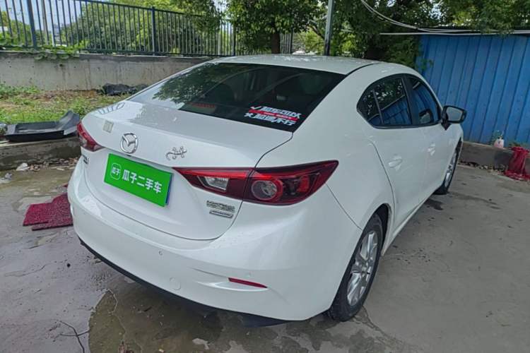 Used Mazda 3 Axela 2014 Sedan 1.5L Automatic Luxury Model Rear Right 45 Deg
