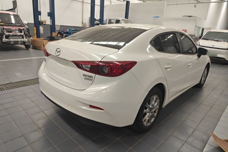 Used Mazda 3 Axela 2014 Sedan 1.5L Manual Comfort Model Rear Right 45 Deg
