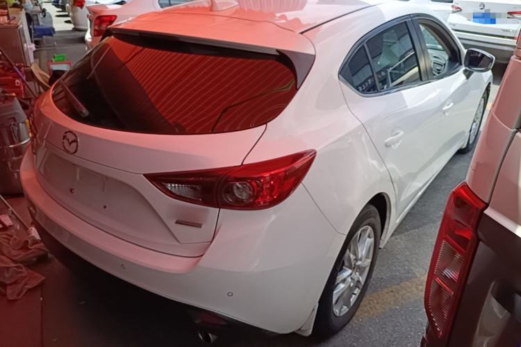 Used Mazda 3 Axela 2014 Hatchback 1.5L Automatic Luxury Model Rear Right 45 Deg