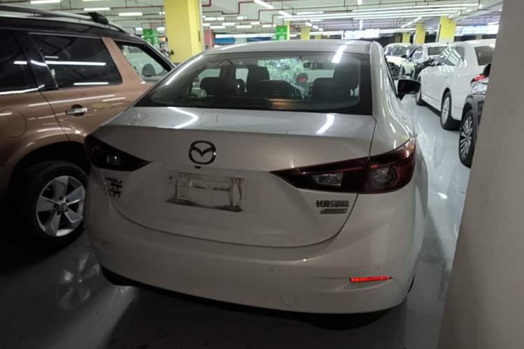 Used Mazda 3 Axela 2014 Sedan 1.5L Automatic Luxury Model Rear Right 45 Deg