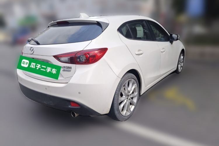 Used Mazda 3 Axela 2014 Hatchback 2.0L Automatic Flagship Model Rear Right 45 Deg