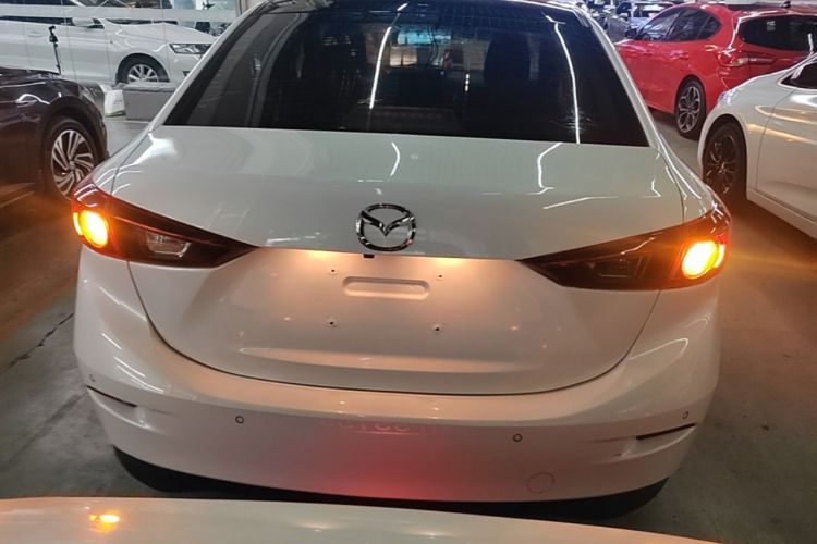 Used Mazda 3 Axela 2014 Sedan 1.5L Automatic Luxury Model Rear
