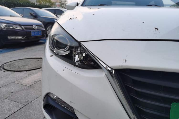 Used Mazda 3 Axela 2014 Sedan 1.5L Automatic Comfort Model Right Front Headlight