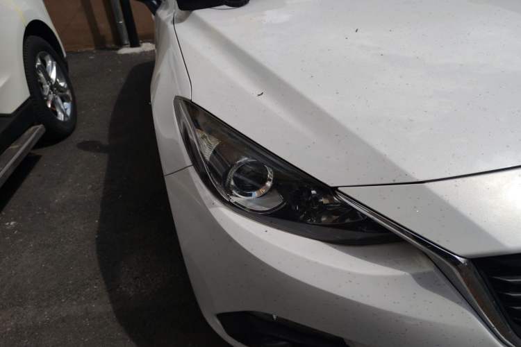 Used Mazda 3 Axela 2014 Sedan 1.5L Automatic Luxury Model Right Front Headlight