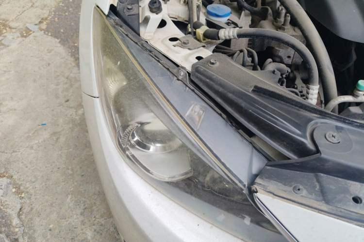 Used Mazda 3 Axela 2014 Sedan 2.0L Automatic Sport Model Right Front Headlight