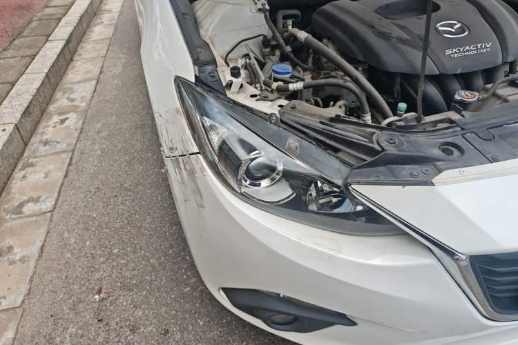 Used Mazda 3 Axela 2014 Sedan 1.5L Automatic Luxury Model Right Front Headlight
