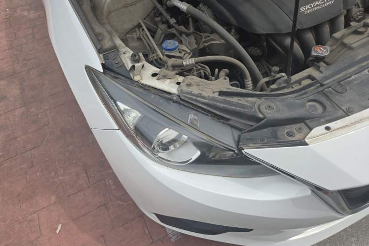 Used Mazda 3 Axela 2014 Sedan 1.5L Automatic Comfort Model Right Front Headlight