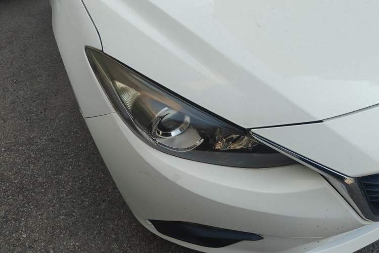 Used Mazda 3 Axela 2014 Sedan 1.5L Automatic Comfort Model Right Front Headlight