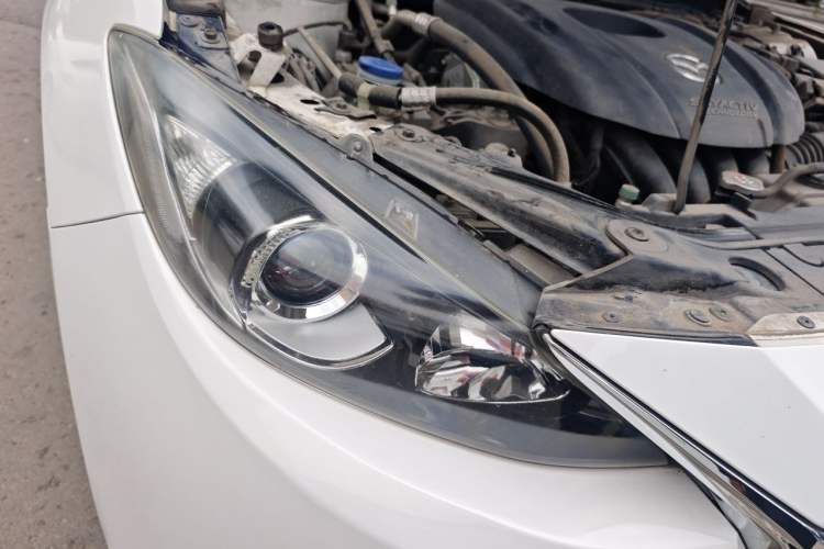 Used Mazda 3 Axela 2014 Sedan 1.5L Manual Comfort Model Right Front Headlight