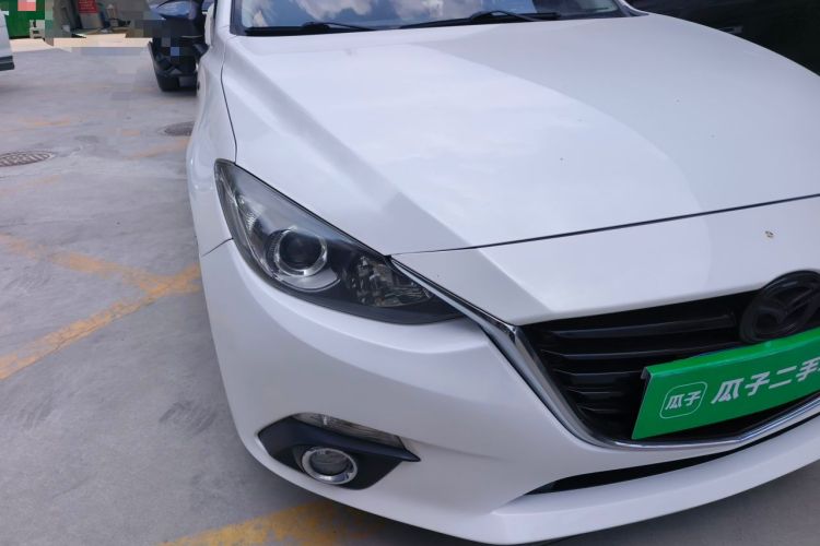 Used Mazda 3 Axela 2014 Sedan 2.0L Automatic Flagship Model Right Front Headlight