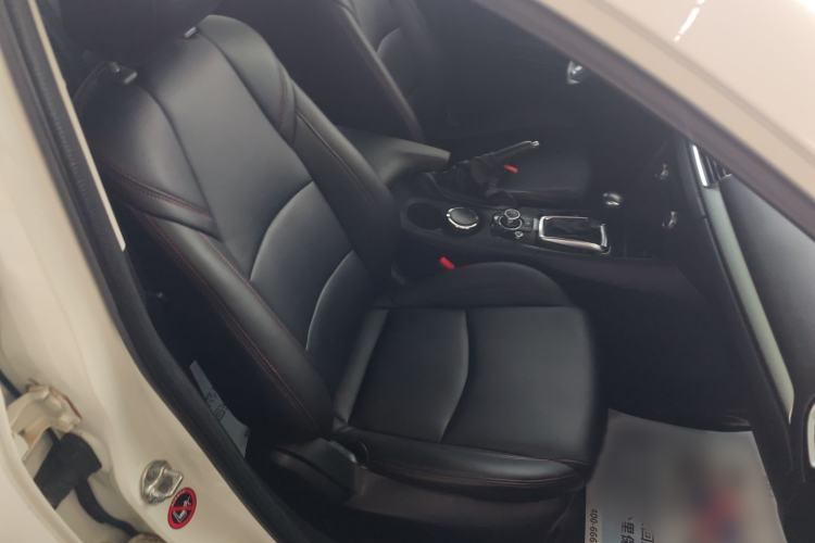 Used Mazda 3 Axela 2014 Sedan 1.5L Automatic Luxury Model Right Front Seat