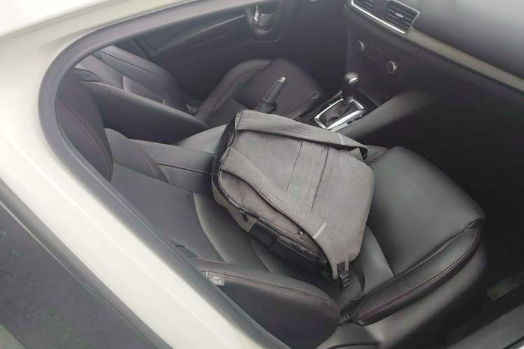 Used Mazda 3 Axela 2014 Hatchback 2.0L Automatic Flagship Model Right Front Seat