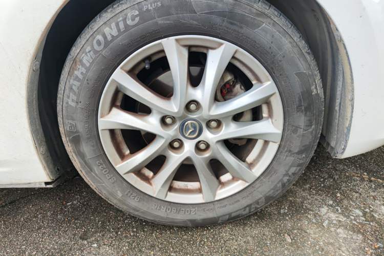 Used Mazda 3 Axela 2014 Sedan 1.5L Automatic Luxury Model Right Front Wheel Hub
