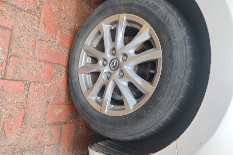 Used Mazda 3 Axela 2014 Sedan 1.5L Automatic Comfort Model Right Front Wheel Hub