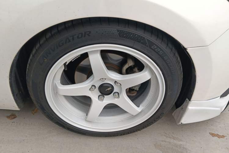 Used Mazda 3 Axela 2014 Sedan 1.5L Automatic Luxury Model Right Front Wheel Hub