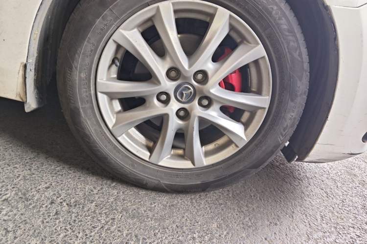 Used Mazda 3 Axela 2014 Sedan 1.5L Manual Comfort Model Right Front Wheel Hub