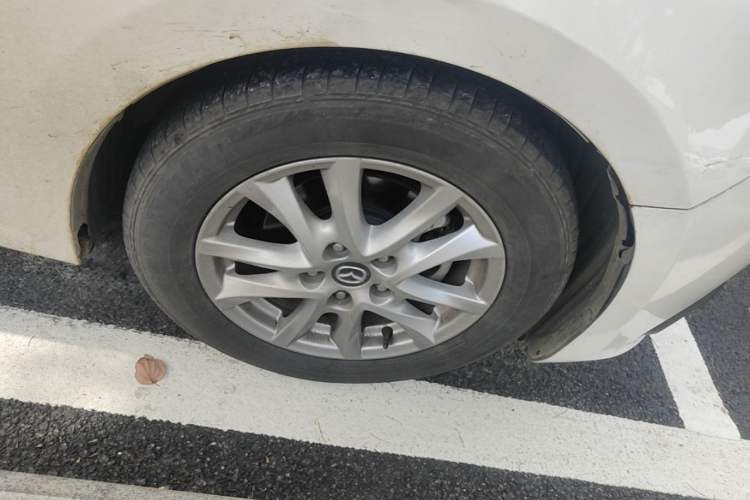 Used Mazda 3 Axela 2014 Sedan 1.5L Automatic Luxury Model Right Front Wheel Hub