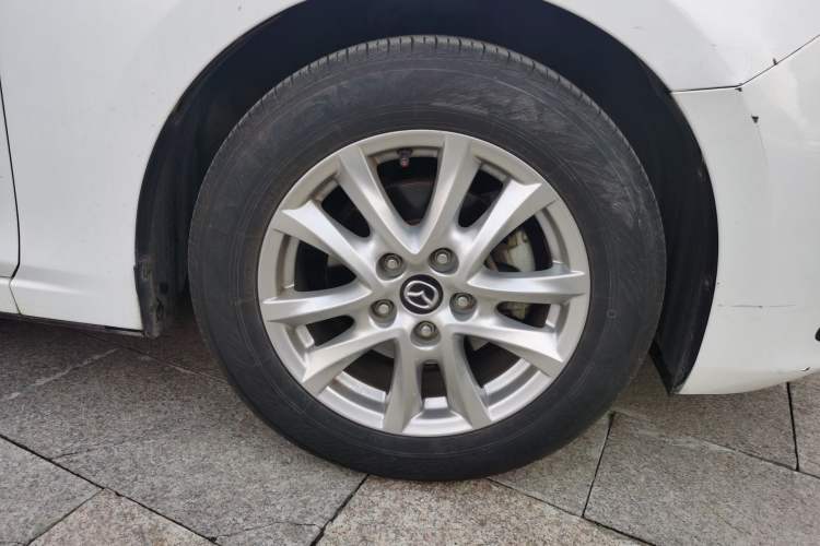 Used Mazda 3 Axela 2014 Sedan 1.5L Automatic Comfort Model Right Front Wheel Hub