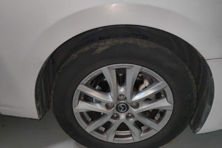 Used Mazda 3 Axela 2014 Sedan 1.5L Automatic Luxury Model Right Front Wheel Hub