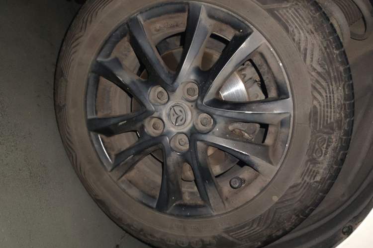Used Mazda 3 Axela 2014 Sedan 1.5L Automatic Luxury Model Right Front Wheel Hub