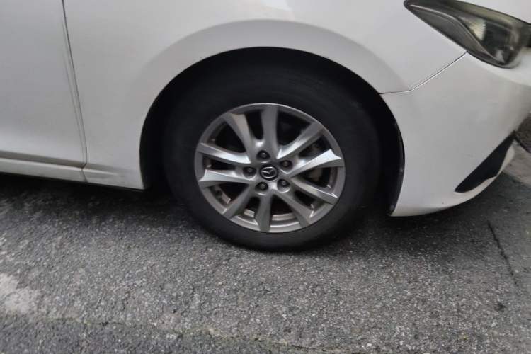Used Mazda 3 Axela 2014 Sedan 1.5L Automatic Luxury Model Right Front Wheel Hub