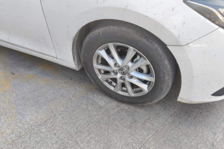 Used Mazda 3 Axela 2014 Sedan 1.5L Manual Comfort Model Right Front Wheel Hub