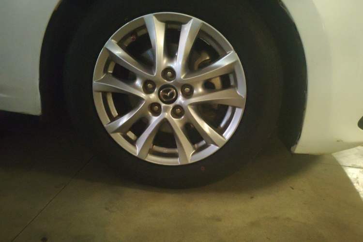 Used Mazda 3 Axela 2014 Sedan 1.5L Automatic Luxury Model Right Front Wheel Hub