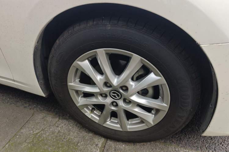 Used Mazda 3 Axela 2014 Sedan 1.5L Automatic Luxury Model Right Front Wheel Hub
