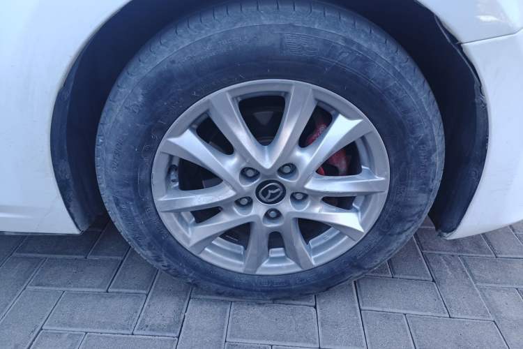 Used Mazda 3 Axela 2014 Sedan 1.5L Automatic Comfort Model Right Front Wheel Hub