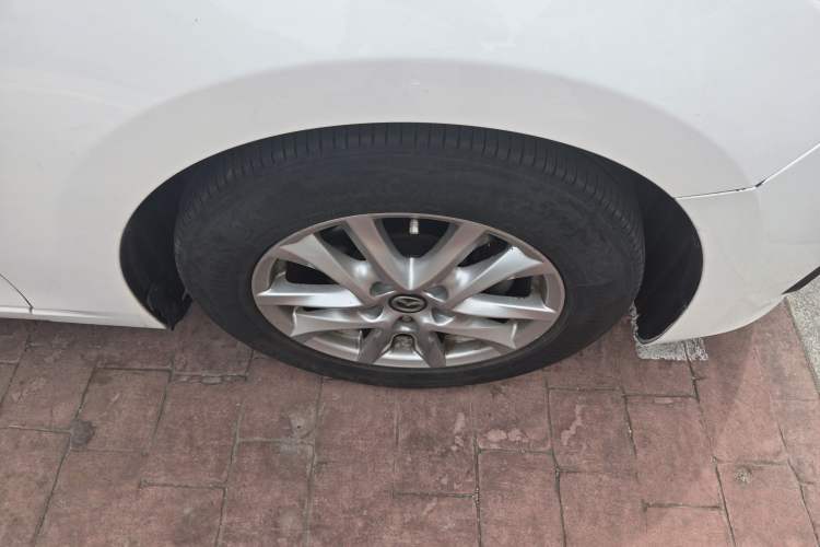 Used Mazda 3 Axela 2014 Sedan 1.5L Automatic Comfort Model Right Front Wheel Hub