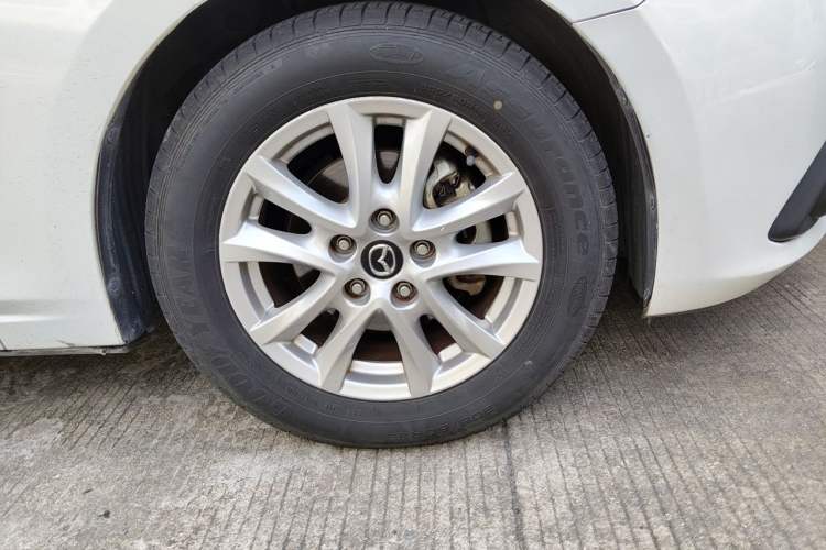 Used Mazda 3 Axela 2014 Sedan 1.5L Automatic Comfort Model Right Front Wheel Hub