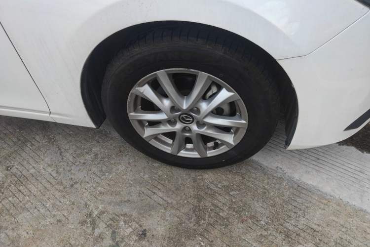 Used Mazda 3 Axela 2014 Sedan 1.5L Automatic Comfort Model Right Front Wheel Hub