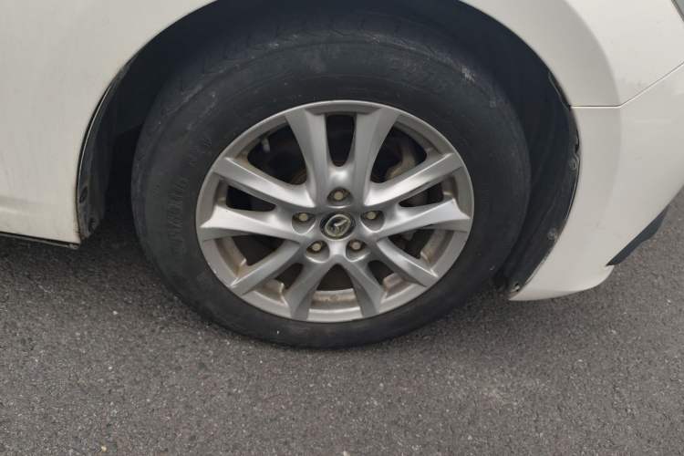 Used Mazda 3 Axela 2014 Sedan 1.5L Automatic Luxury Model Right Front Wheel Hub