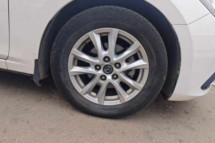Used Mazda 3 Axela 2014 Sedan 1.5L Manual Comfort Model Right Front Wheel Hub